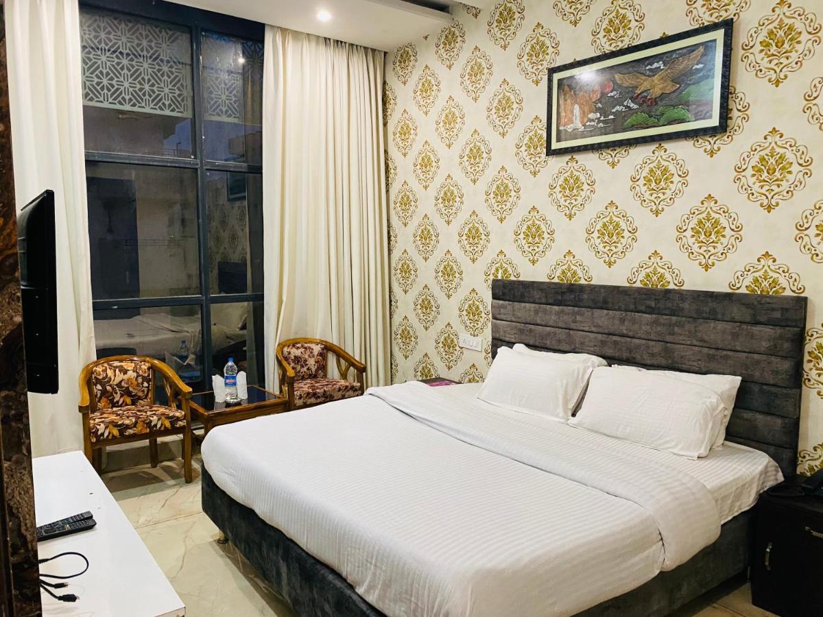 Hotel Hollywood - Family Hotel Zirakpur Exterior foto
