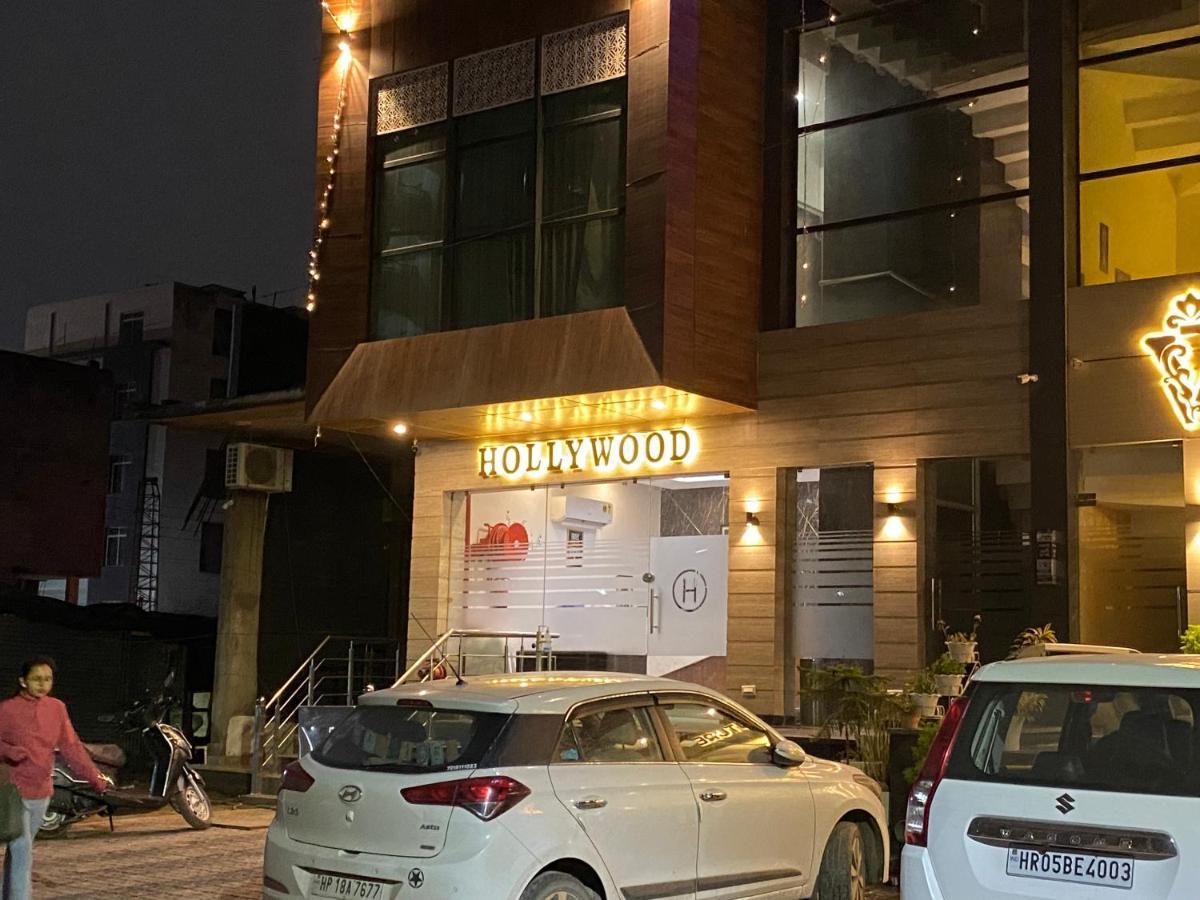 Hotel Hollywood - Family Hotel Zirakpur Exterior foto